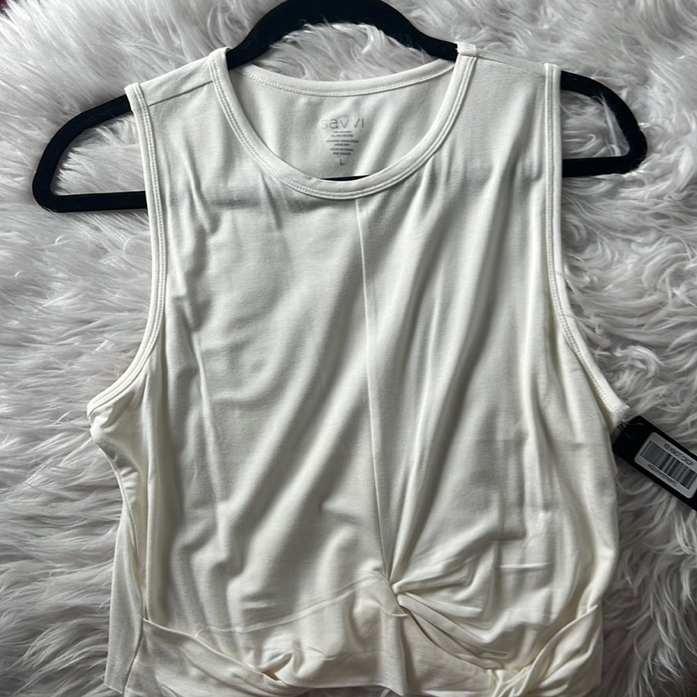 SAVVI KB KNOT CROP, NWT, SIZE Large